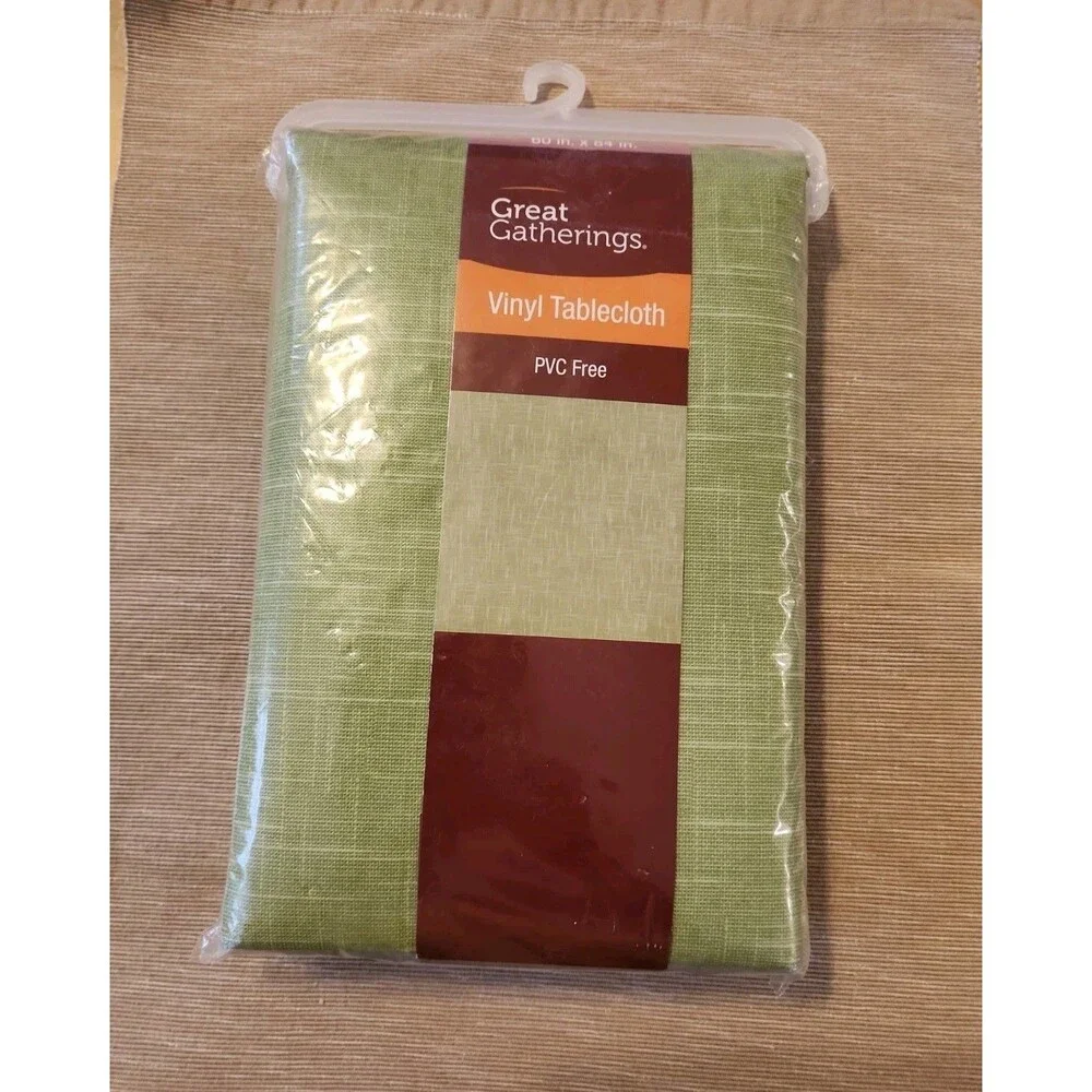 Great Gatherings Green Vinyl Lined Tablecloth PVC Free 60